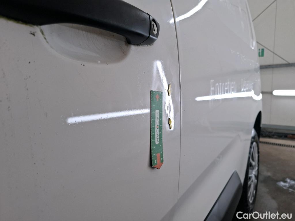  Citroen  Berlingo  Fourgon Club M 650 1.5 BlueHDi 75CV BVM5 E6dT #21