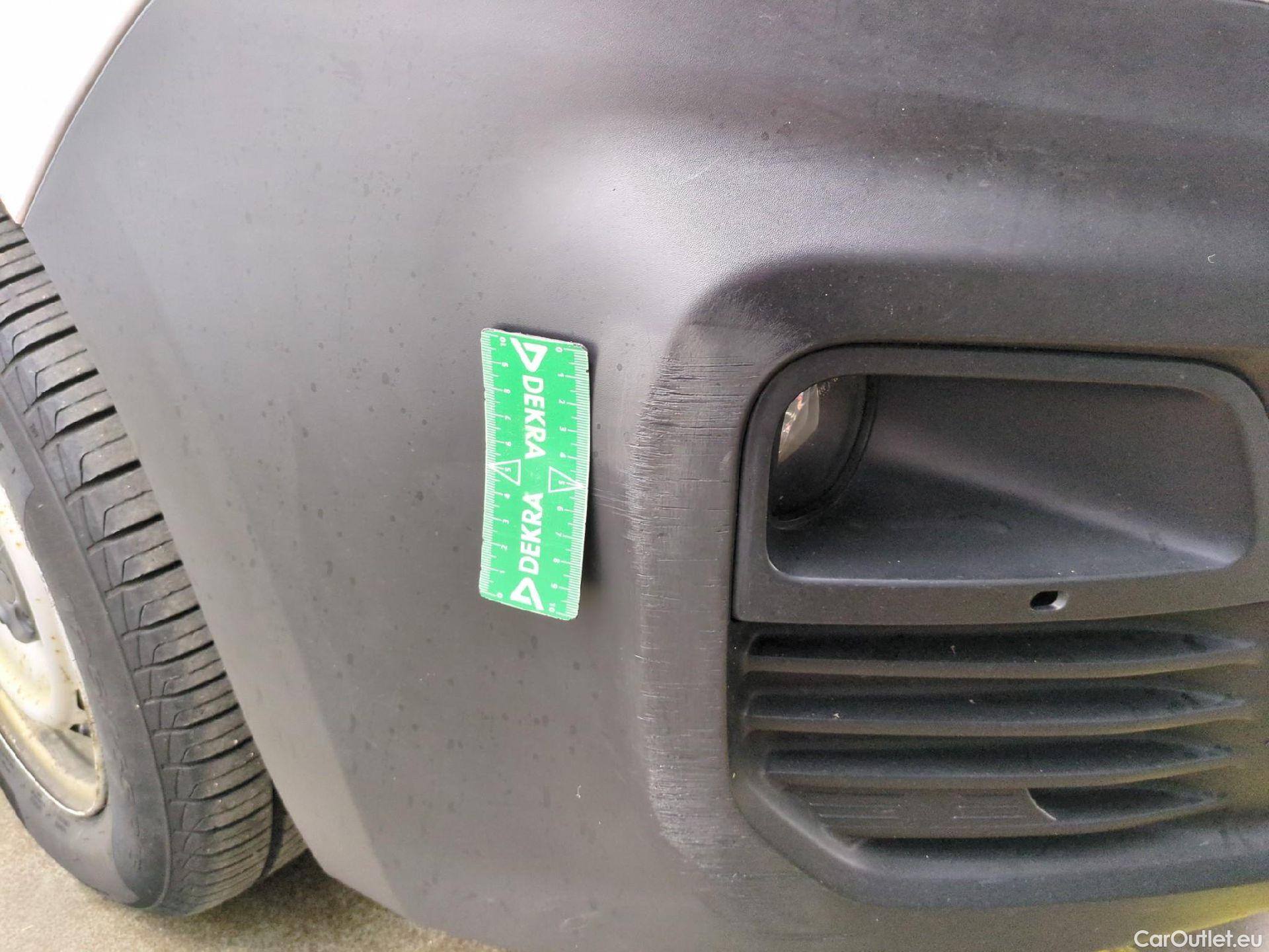  Citroen  Berlingo  Fourgon Club M 650 1.5 BlueHDi 100CV BVM6 E6d #4