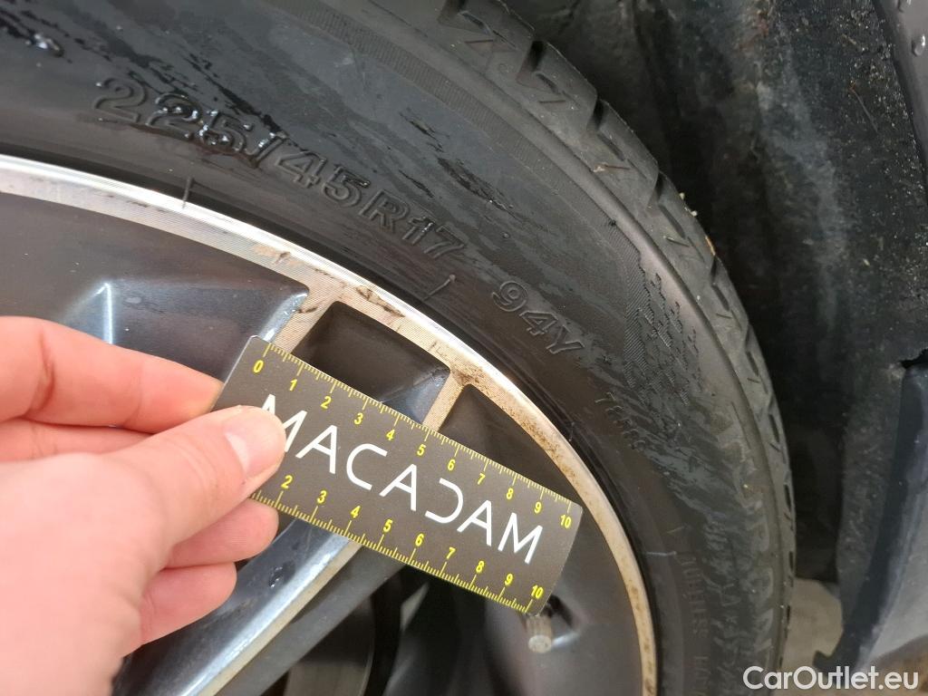  Bmw  Serie 1 Série 1 Berline 118 i Edition Sport 1.5 135CV BVA7 E6d #27