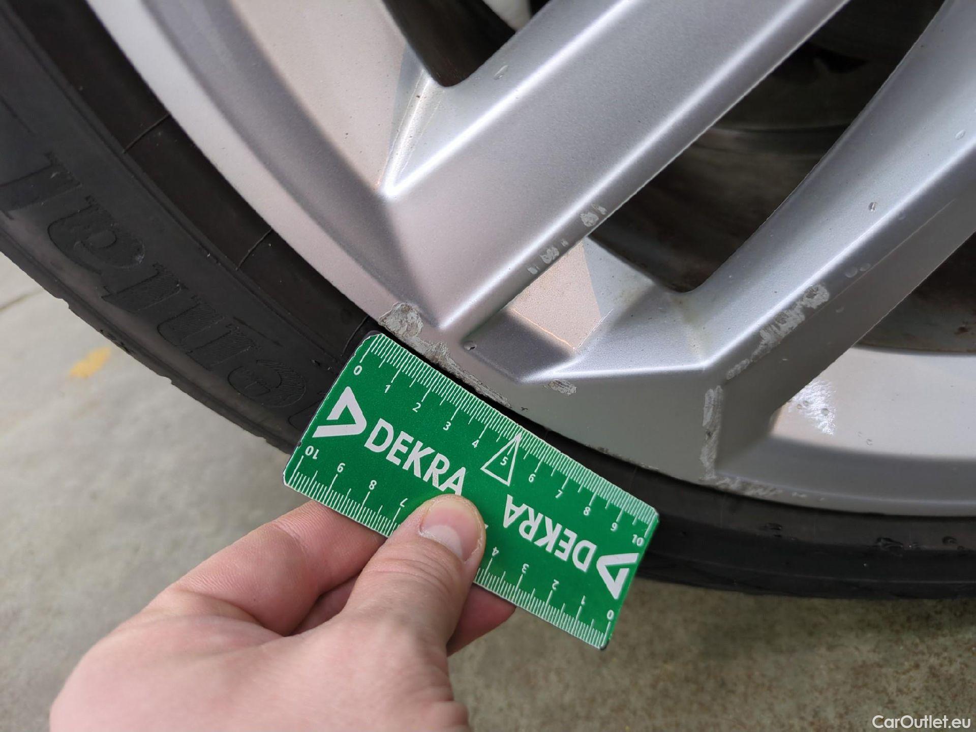  Audi  A3 AUDI  Sportback / 2020 / 5P / Berline 40 TFSI e 204 S Tronic Business Line #37