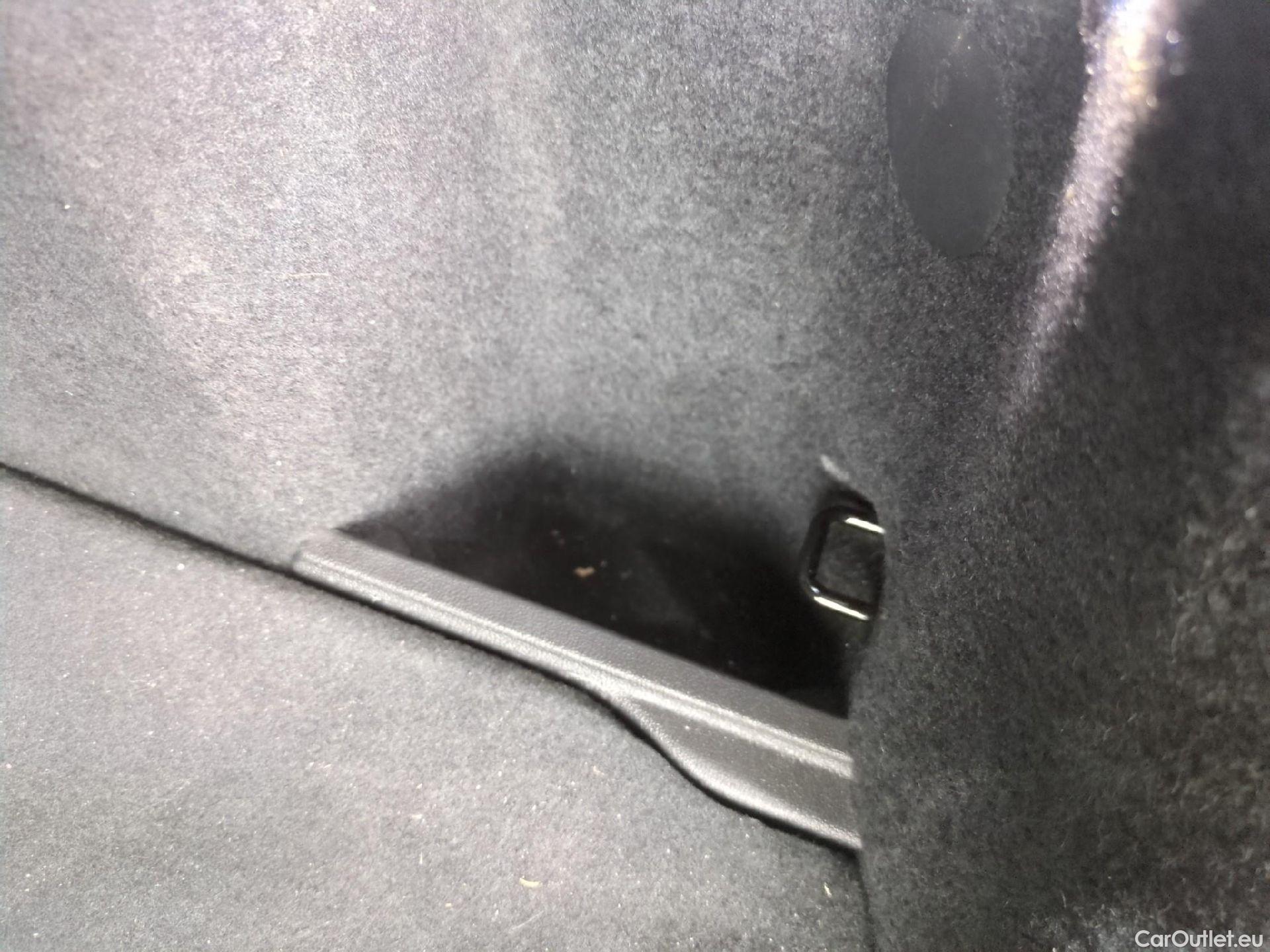  Audi  A3 AUDI  Sportback / 2020 / 5P / Berline 40 TFSI e 204 S Tronic Business Line #8