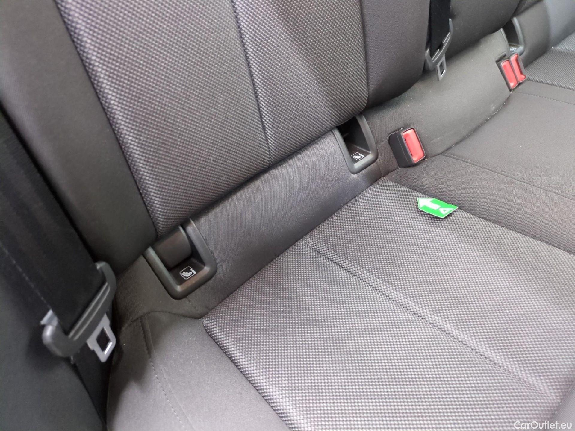  Audi  A3 AUDI  Sportback / 2020 / 5P / Berline 40 TFSI e 204 S Tronic Business Line #46