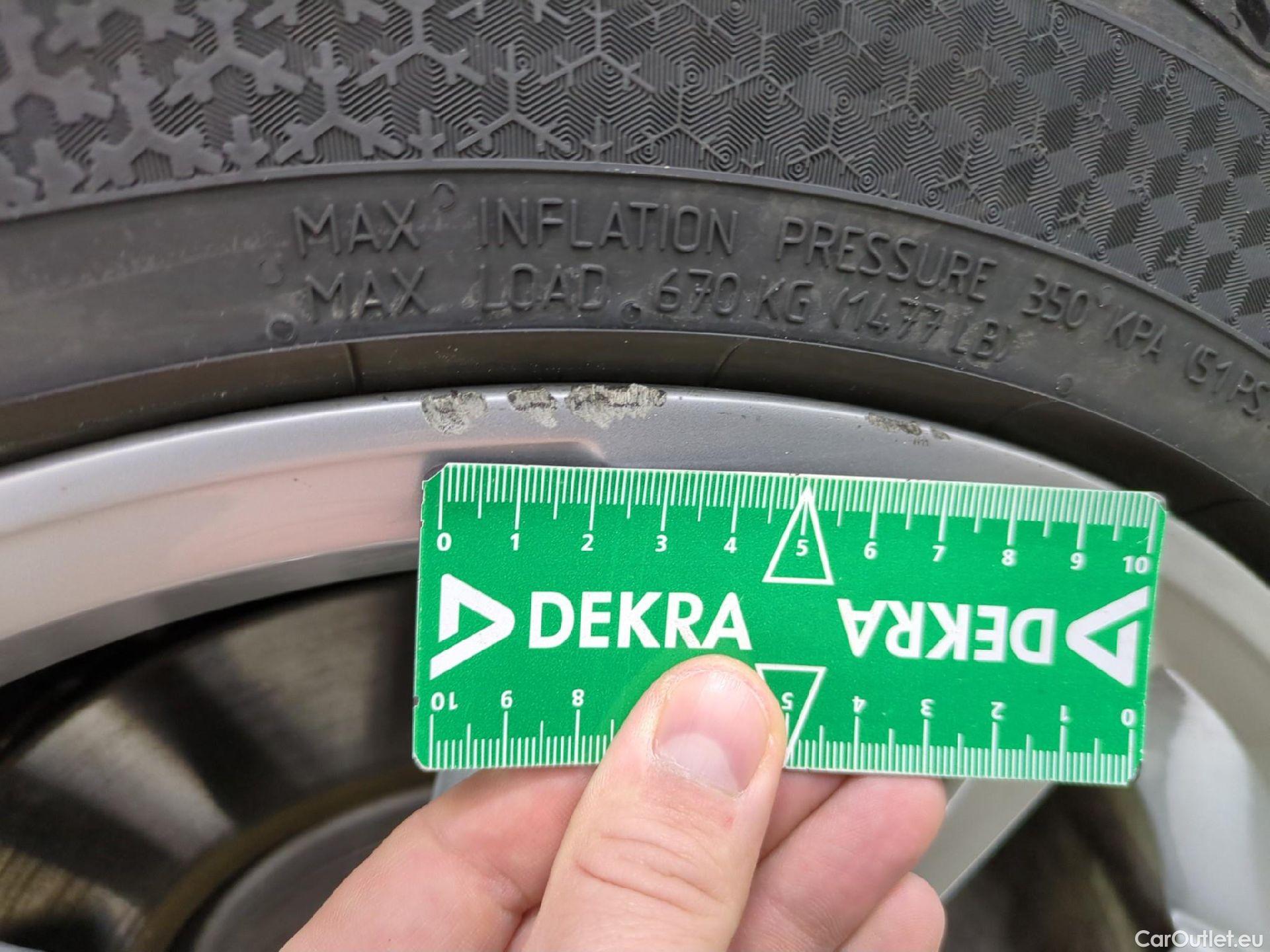  Audi  A3 AUDI  Sportback / 2020 / 5P / Berline 40 TFSI e 204 S Tronic Business Line #21