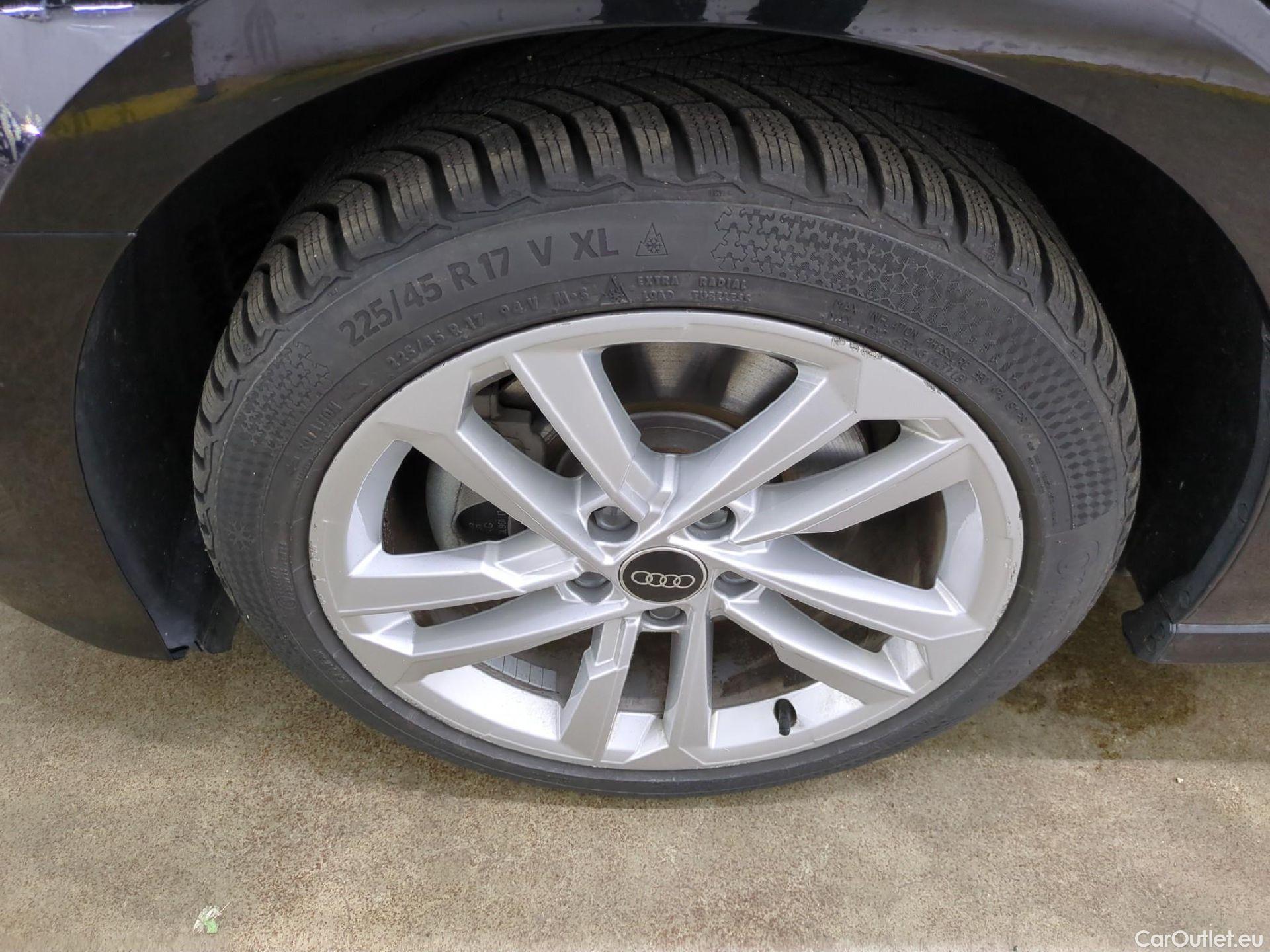  Audi  A3 AUDI  Sportback / 2020 / 5P / Berline 40 TFSI e 204 S Tronic Business Line #17