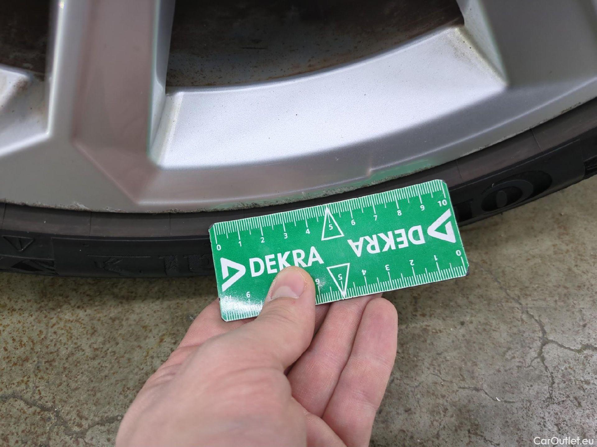  Audi  A3 AUDI  Sportback / 2020 / 5P / Berline 40 TFSI e 204 S Tronic Business Line #32