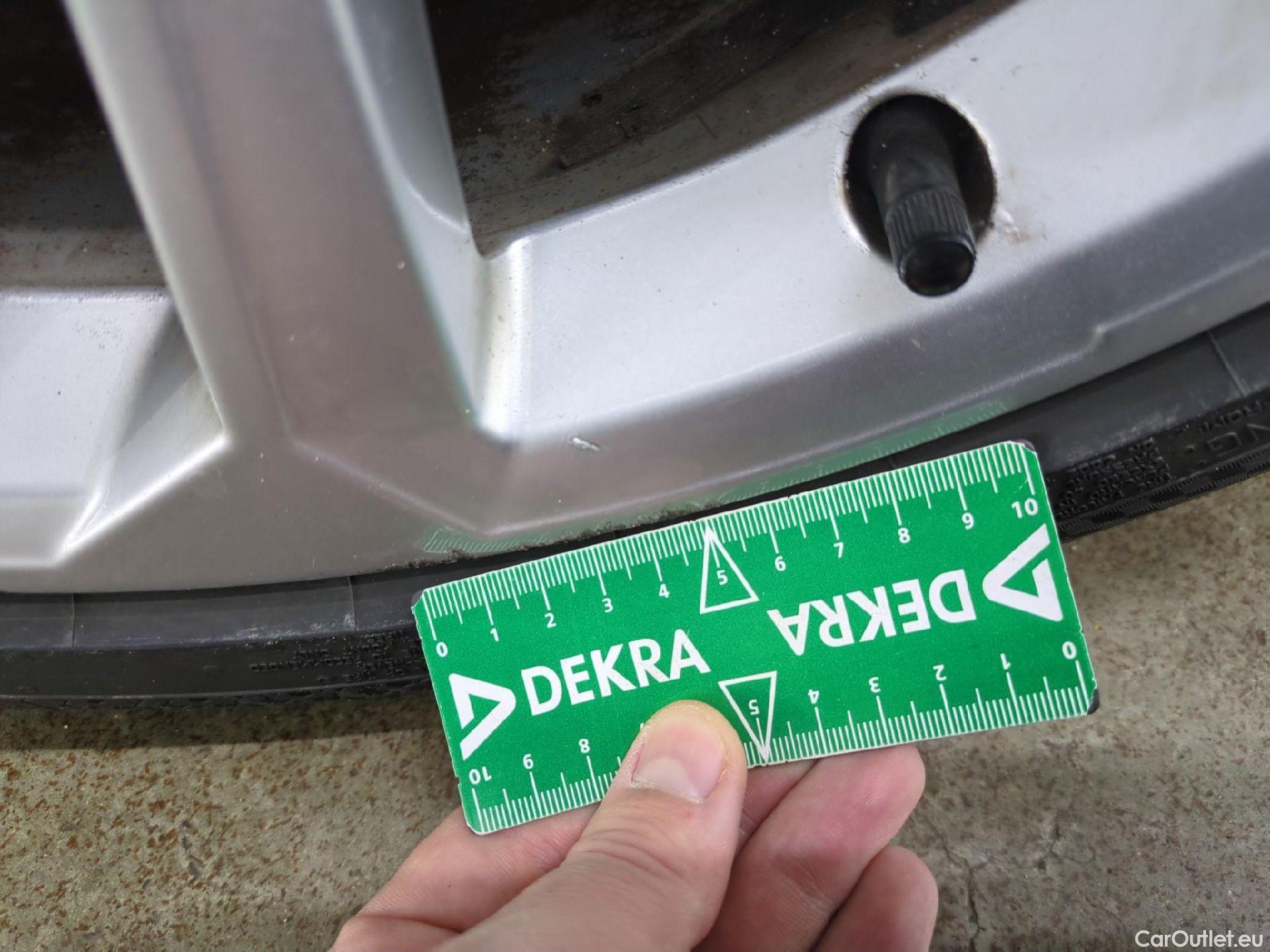  Audi  A3 AUDI  Sportback / 2020 / 5P / Berline 40 TFSI e 204 S Tronic Business Line #19