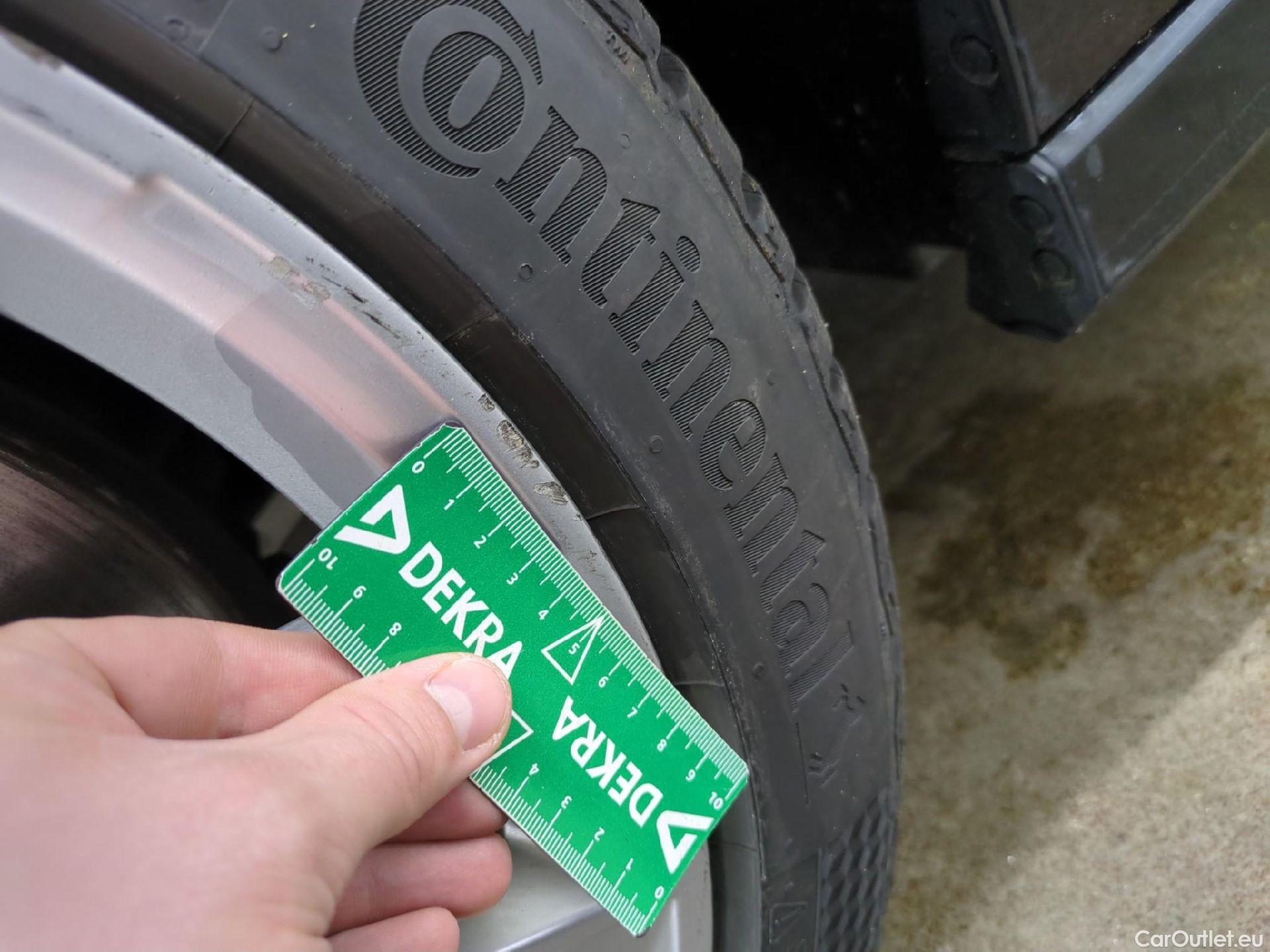  Audi  A3 AUDI  Sportback / 2020 / 5P / Berline 40 TFSI e 204 S Tronic Business Line #23