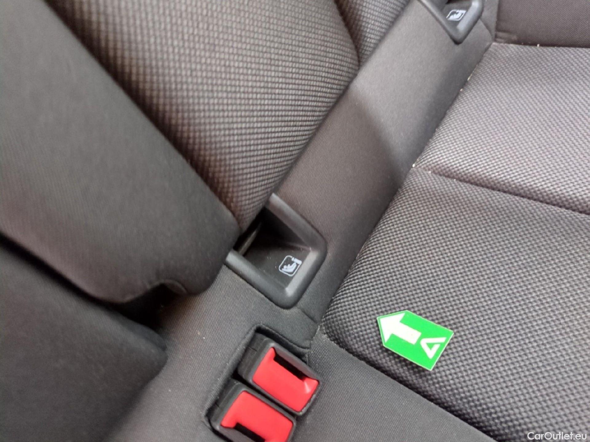  Audi  A3 AUDI  Sportback / 2020 / 5P / Berline 40 TFSI e 204 S Tronic Business Line #47