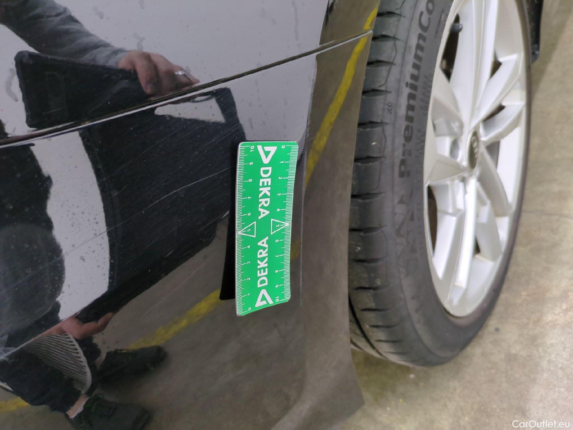  Audi  A3 AUDI  Sportback / 2020 / 5P / Berline 40 TFSI e 204 S Tronic Business Line #59