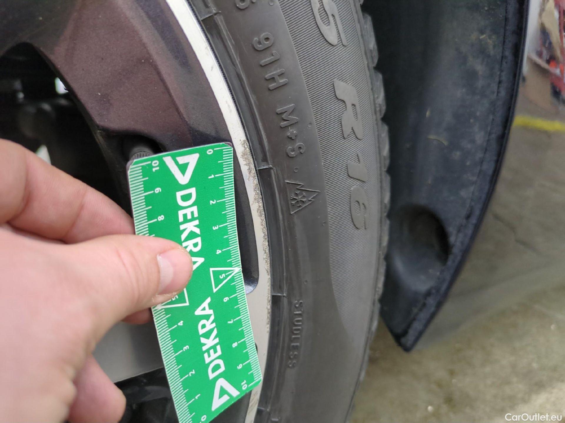  Peugeot  308  Allure Business 1.2 PureTech 130CV BVA8 E6d #28