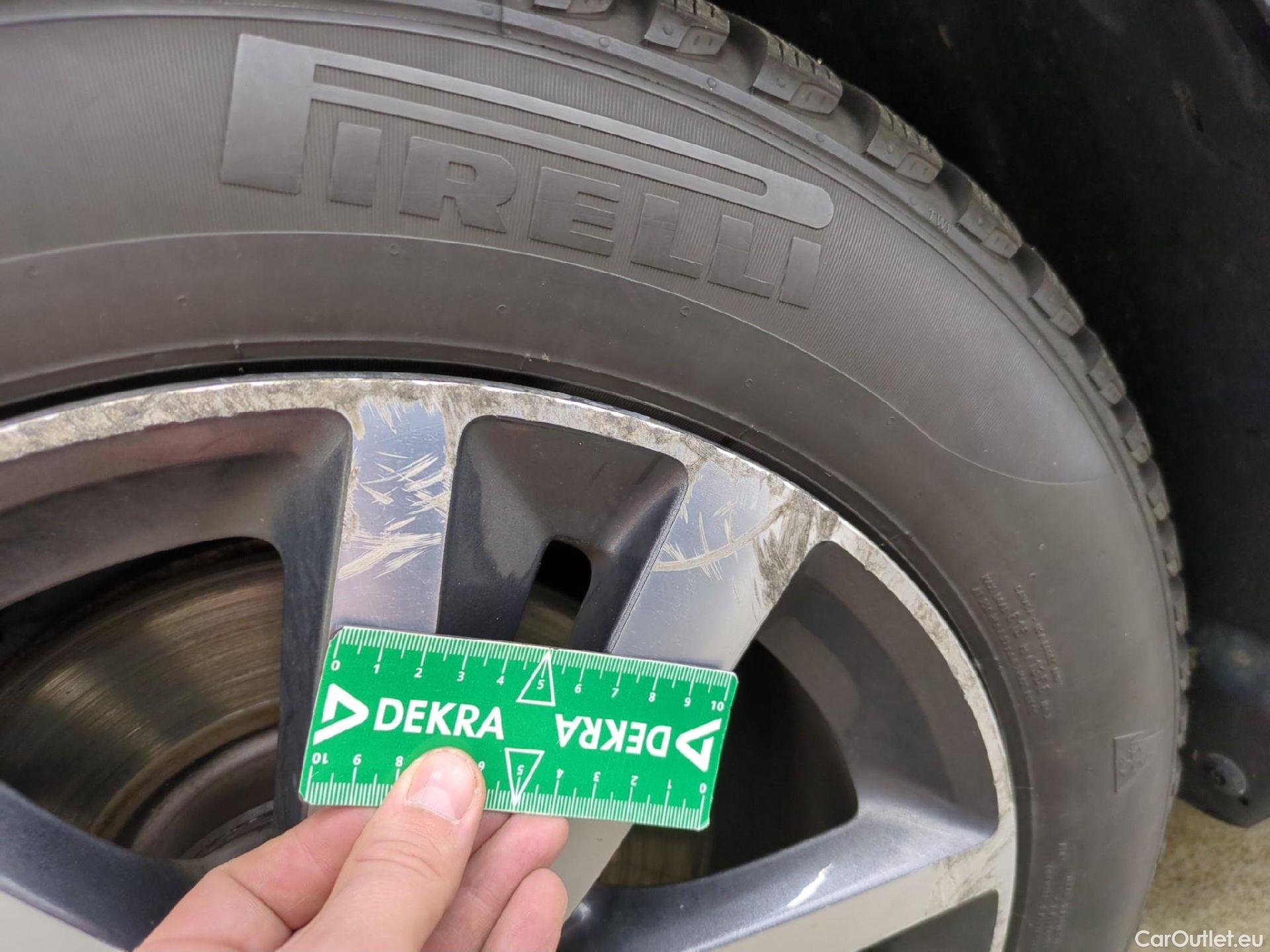  Peugeot  308  Allure Business 1.2 PureTech 130CV BVA8 E6d #12