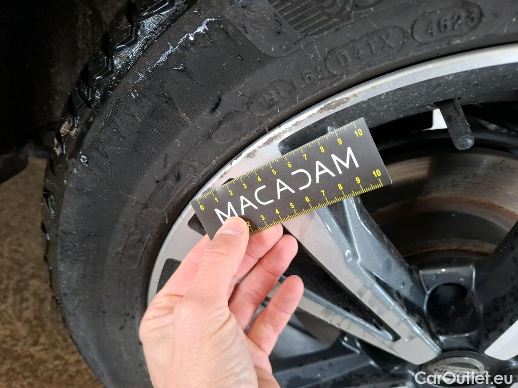  Nissan  Qashqai NISSAN  5p Crossover 1.3 DIG-T 160 DCT N-Connecta #39