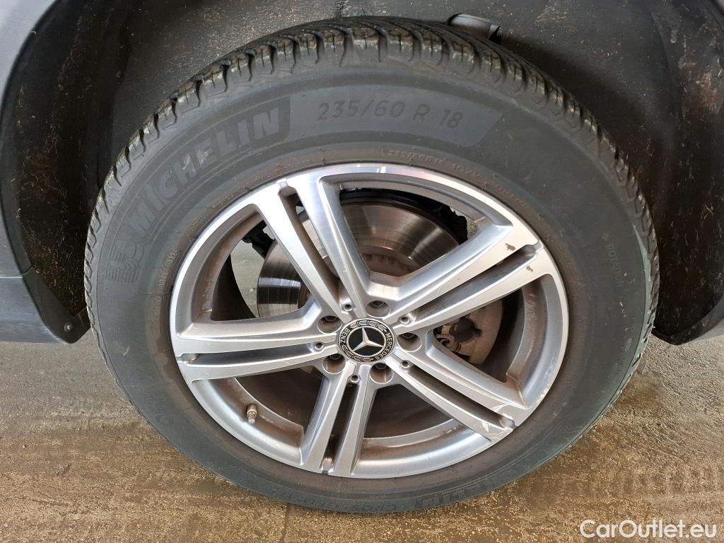  Mercedes  G-Klasee MERCEDES-BENZ GLC / 2019 / 5P / SUV 2.0 GLC 300 E BUSINESS LINE 4MATIC #18