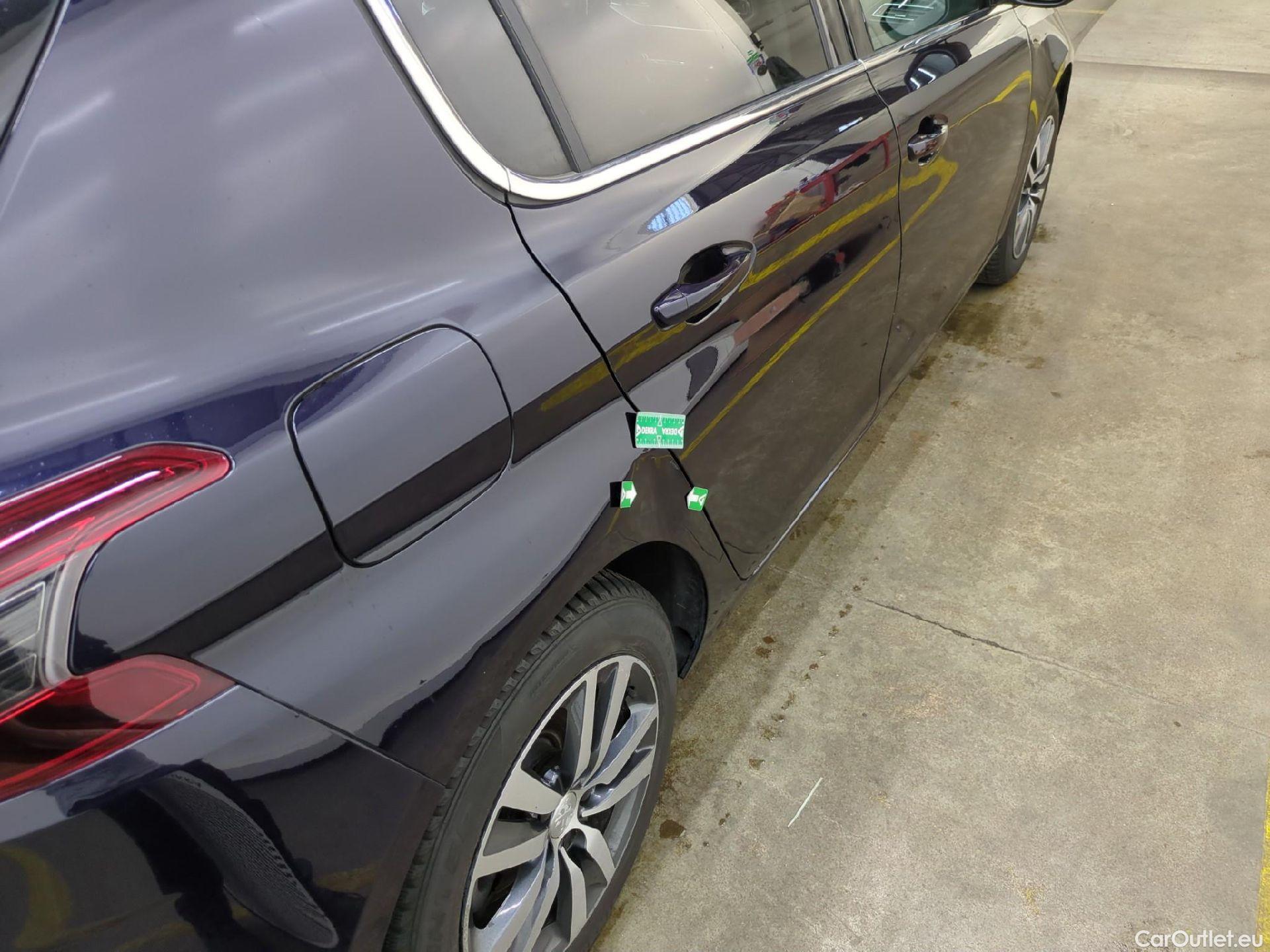  Peugeot  308  Allure Business 1.2 PureTech 130CV BVA8 E6d #35