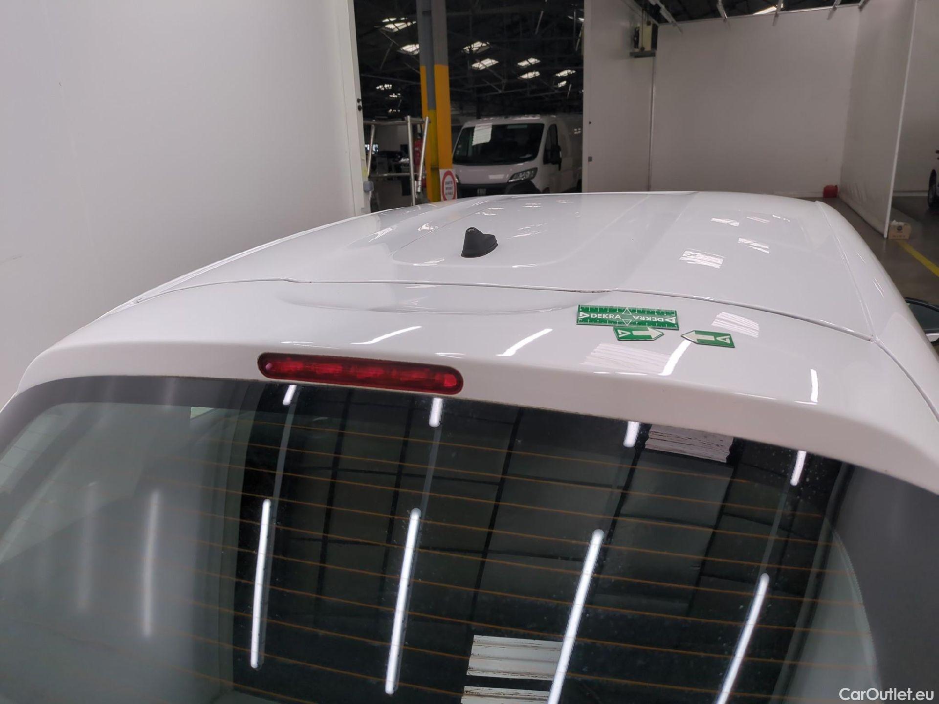  Citroen  C3  Société Feel Nav 1.5 BlueHDI 100CV BVM5 E6dT #25