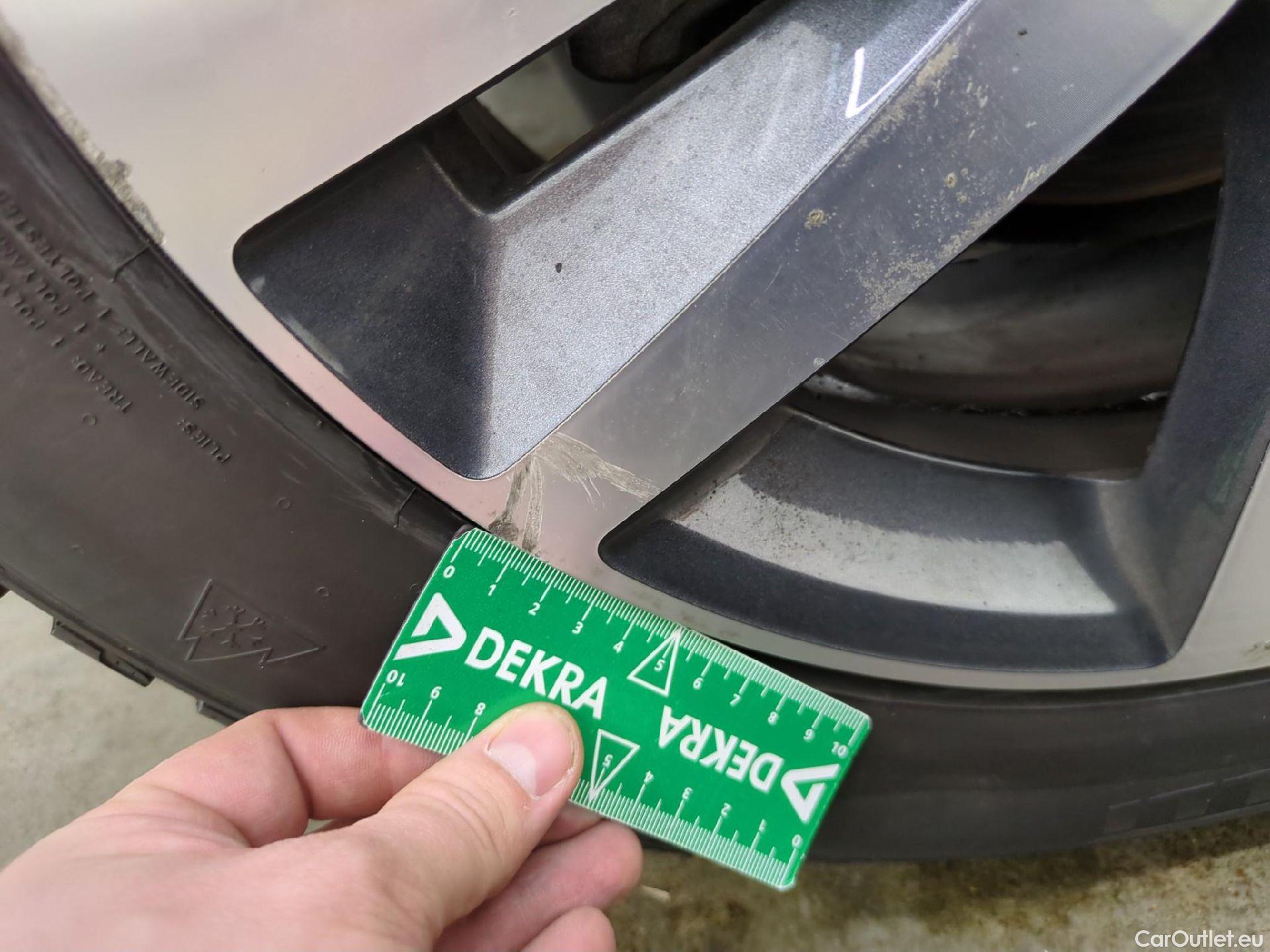  Peugeot  308  Allure Business 1.2 PureTech 130CV BVA8 E6d #31