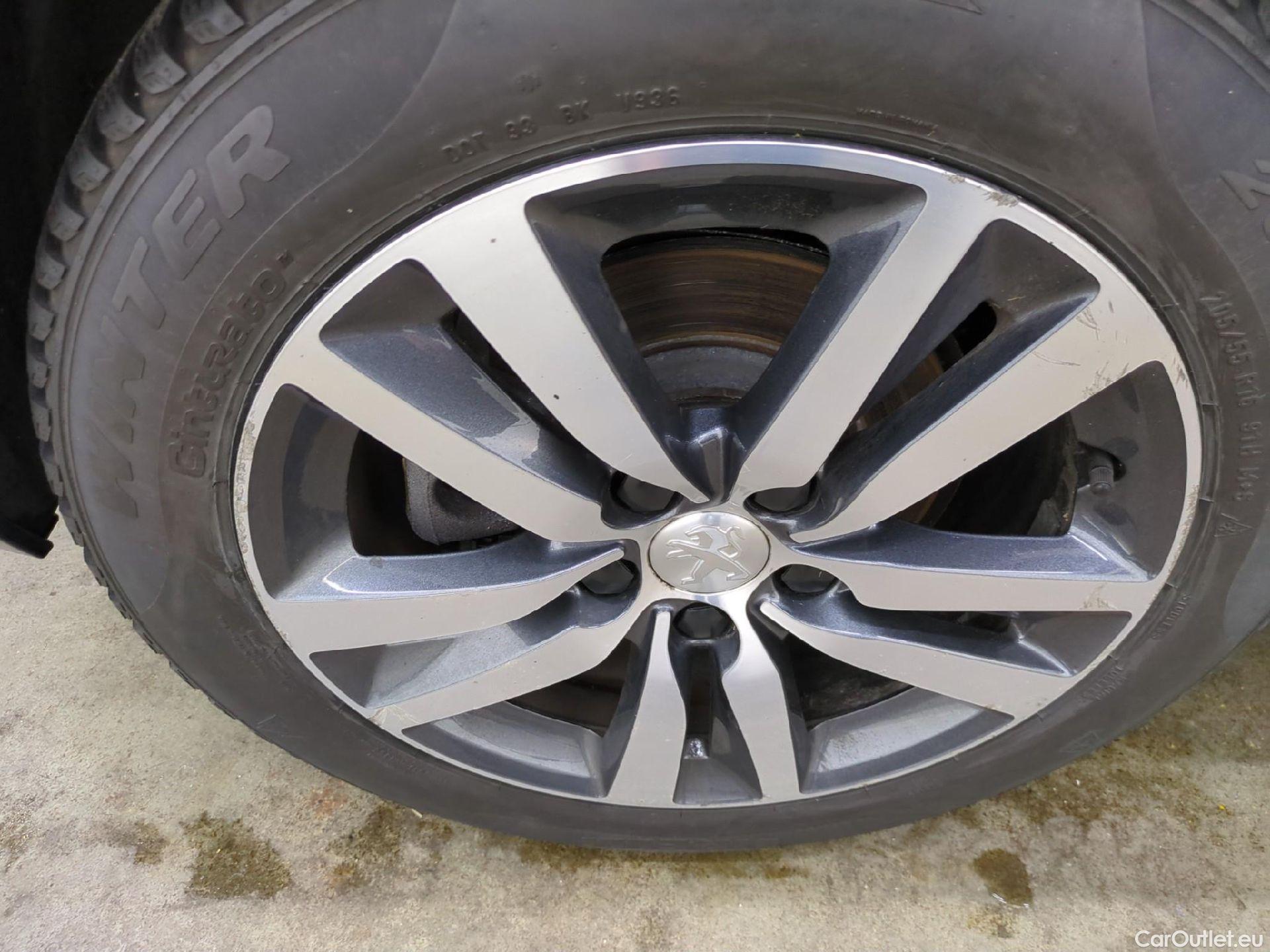  Peugeot  308  Allure Business 1.2 PureTech 130CV BVA8 E6d #32