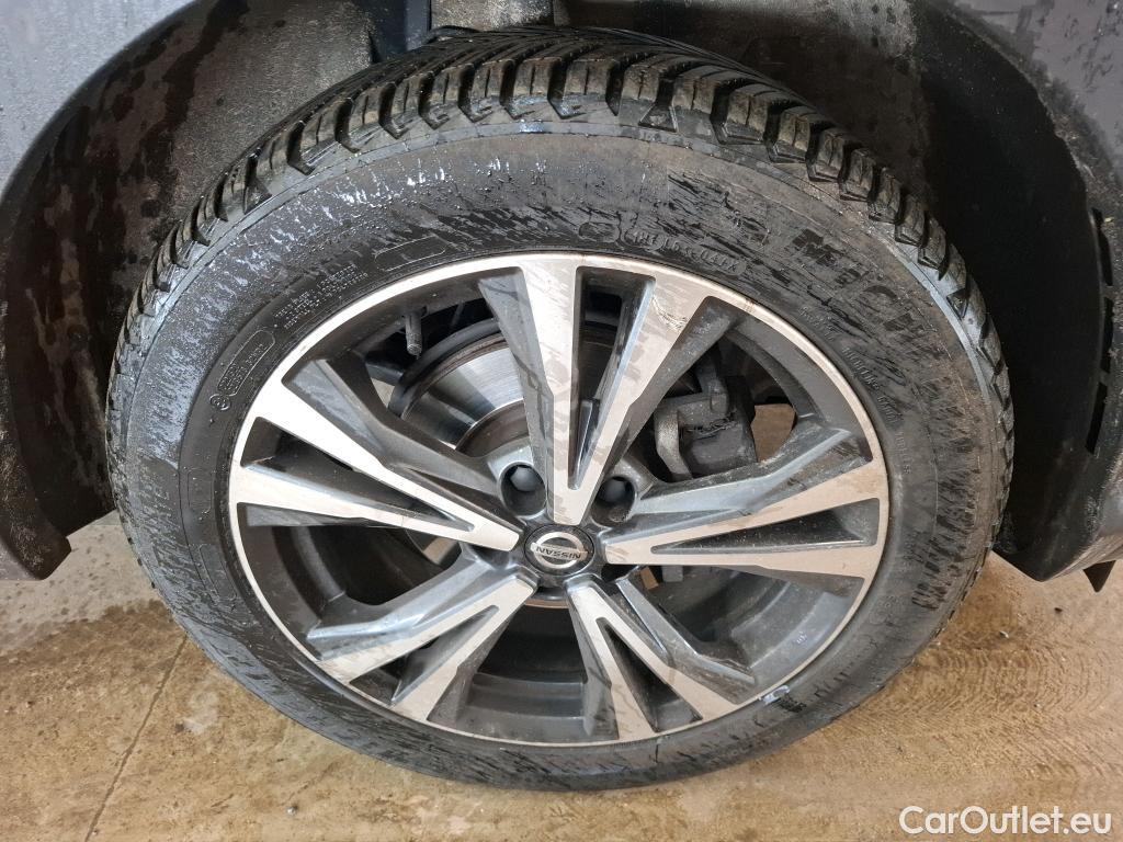  Nissan  Qashqai NISSAN  5p Crossover 1.3 DIG-T 160 DCT N-Connecta #48