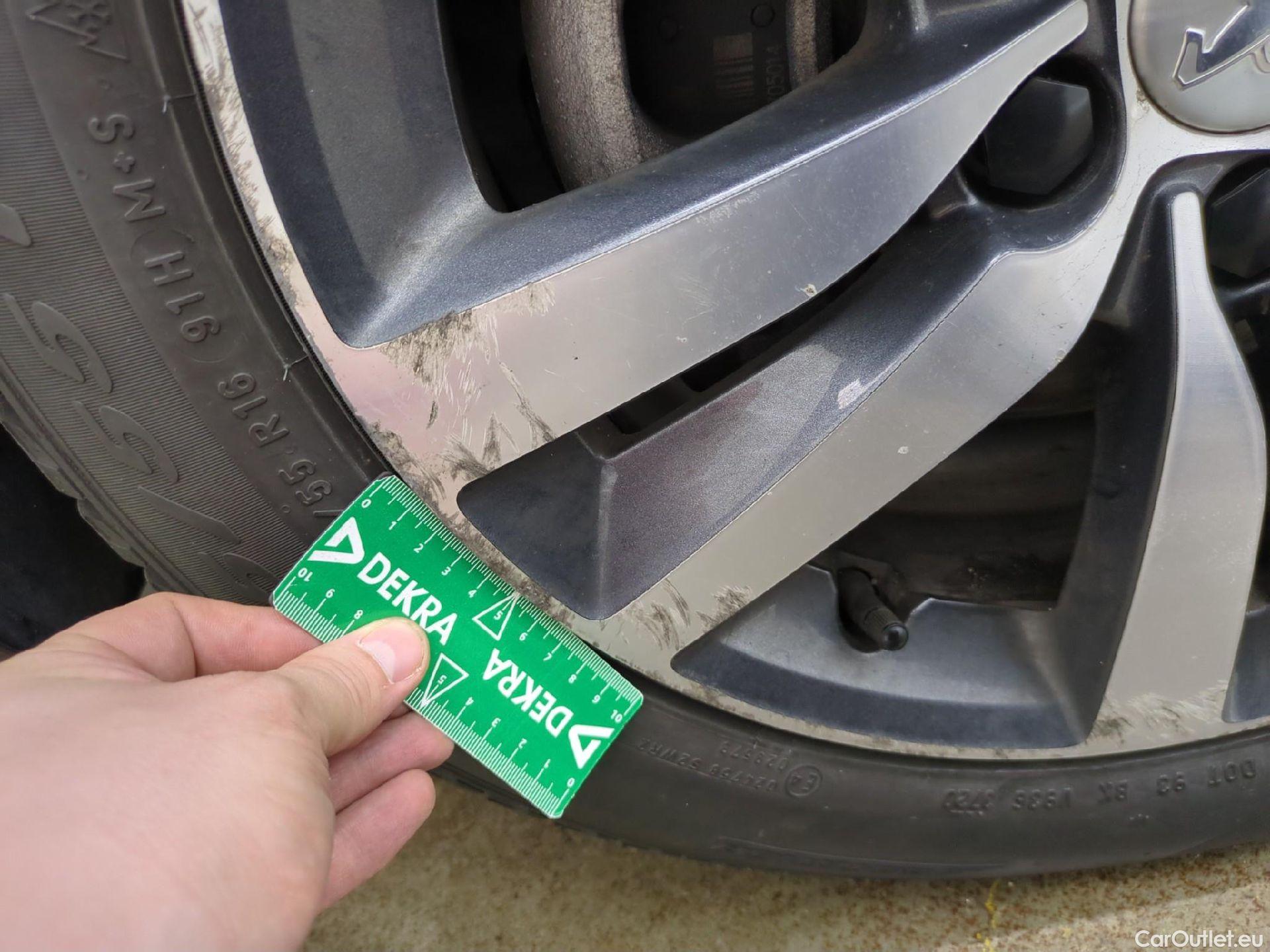  Peugeot  308  Allure Business 1.2 PureTech 130CV BVA8 E6d #13