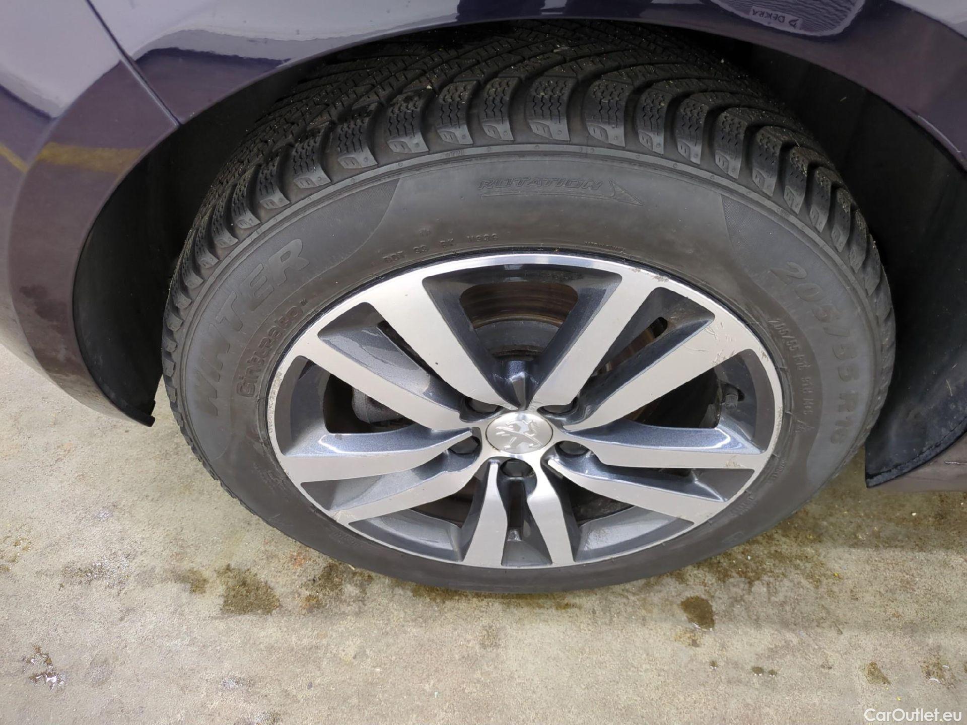  Peugeot  308  Allure Business 1.2 PureTech 130CV BVA8 E6d #25