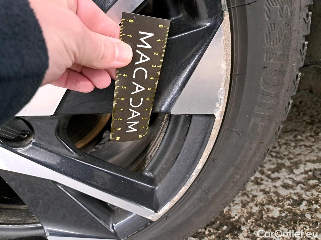  Peugeot  308 PEUGEOT  SW / 2021 / 5P / Break PureTech 130 S&S EAT 8 ALLURE PACK #31