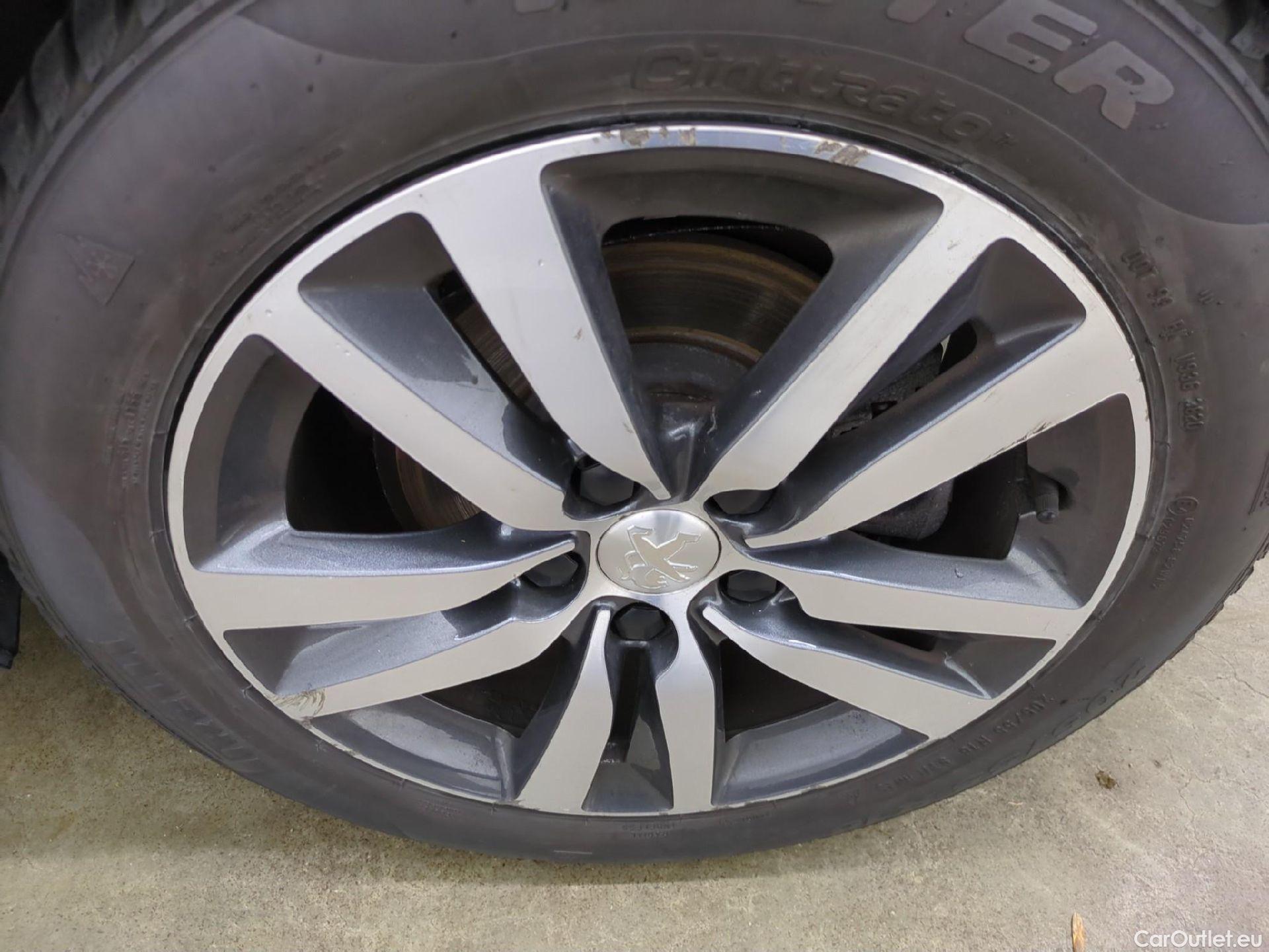  Peugeot  308  Allure Business 1.2 PureTech 130CV BVA8 E6d #23