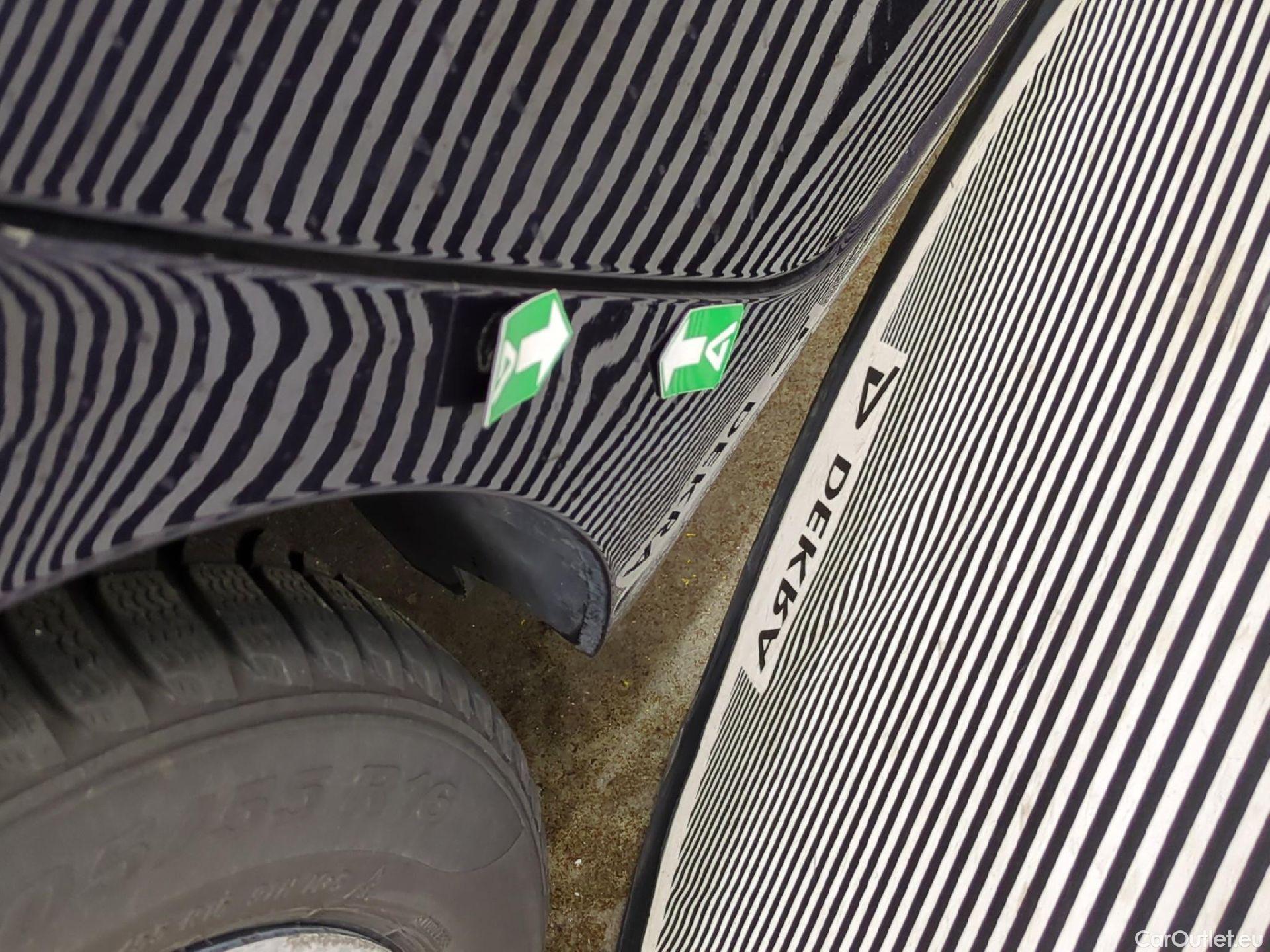  Peugeot  308  Allure Business 1.2 PureTech 130CV BVA8 E6d #34