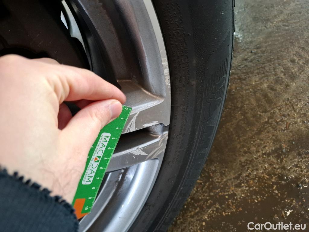  Mercedes  G-Klasee MERCEDES-BENZ GLC / 2019 / 5P / SUV 2.0 GLC 300 E BUSINESS LINE 4MATIC #21