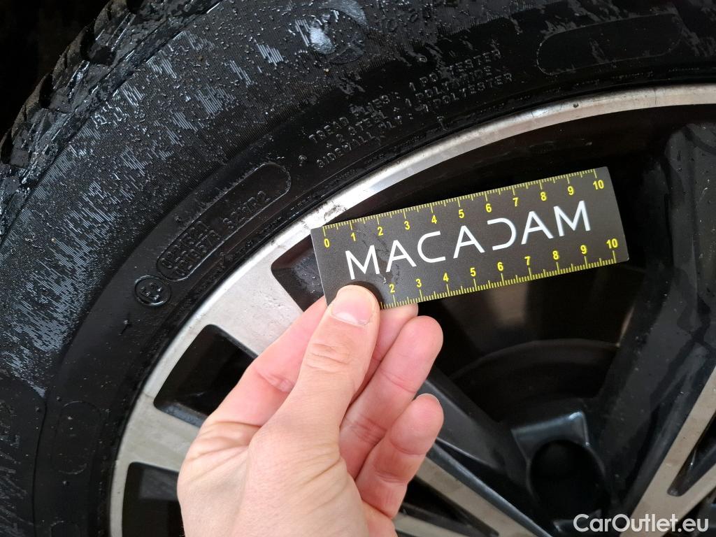  Nissan  Qashqai NISSAN  5p Crossover 1.3 DIG-T 160 DCT N-Connecta #51