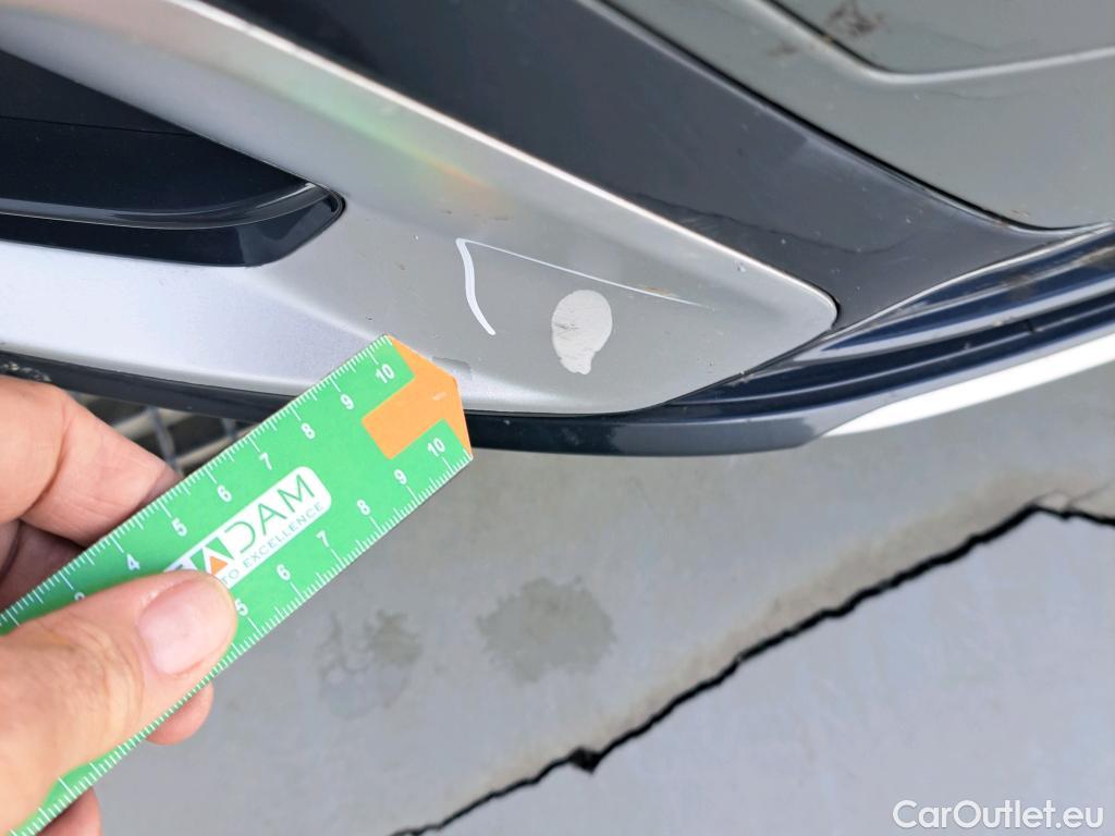  Audi  Q2 AUDI  / 2016 / 5P / todoterreno Design 30 TFSI 85kW (116CV) #60