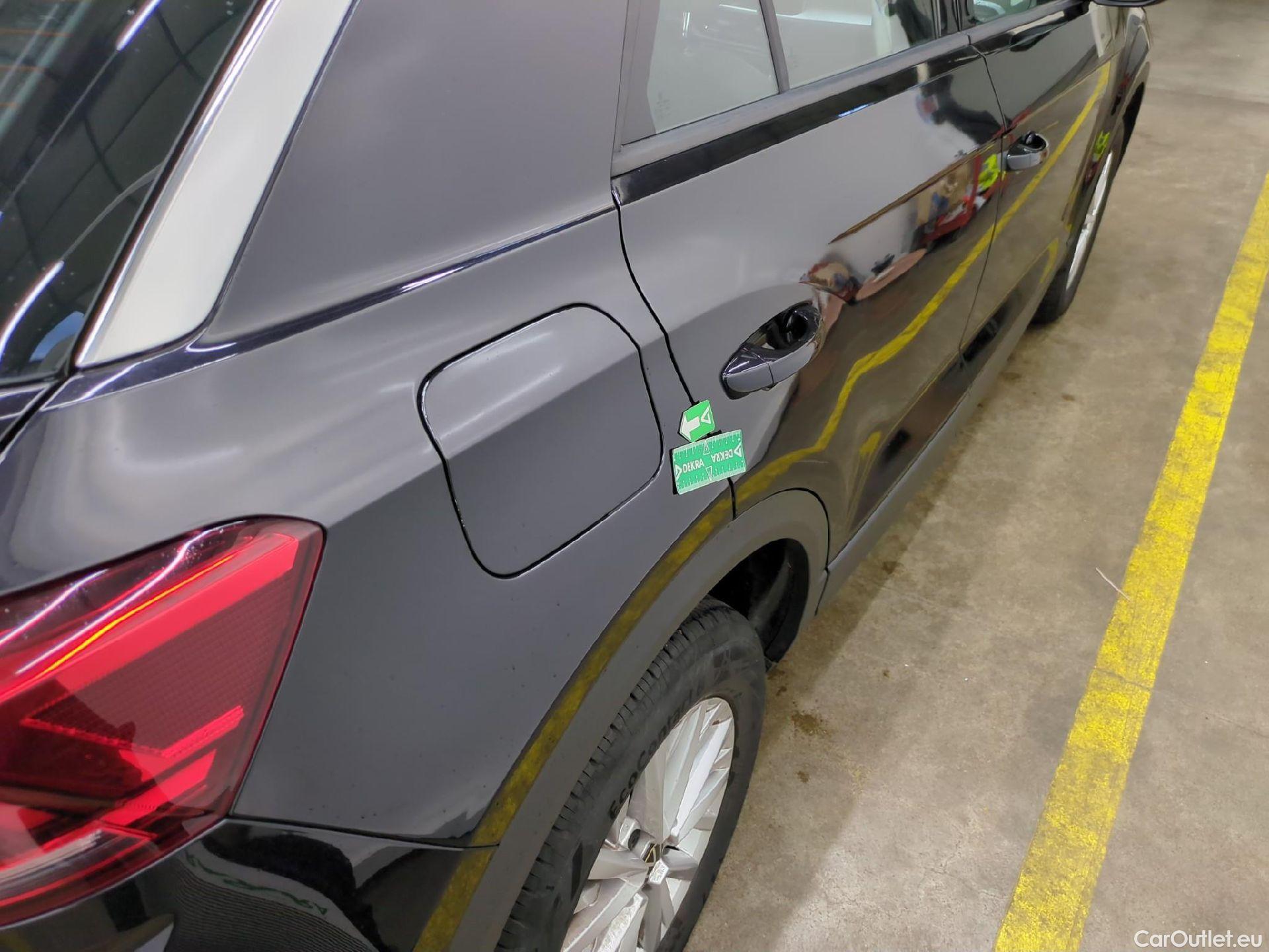  Volkswagen  T-ROC  Life 1.0 TSI 110CV BVM6 E6d #2