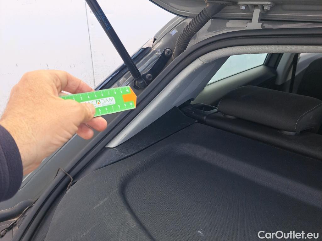  Audi  Q2 AUDI  / 2016 / 5P / todoterreno Design 30 TFSI 85kW (116CV) #26