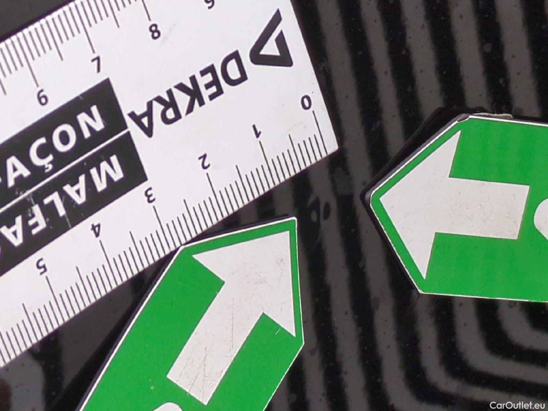  Volkswagen  T-ROC  Life 1.0 TSI 110CV BVM6 E6d #8