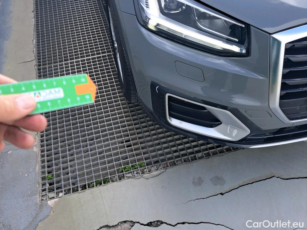  Audi  Q2 AUDI  / 2016 / 5P / todoterreno Design 30 TFSI 85kW (116CV) #57