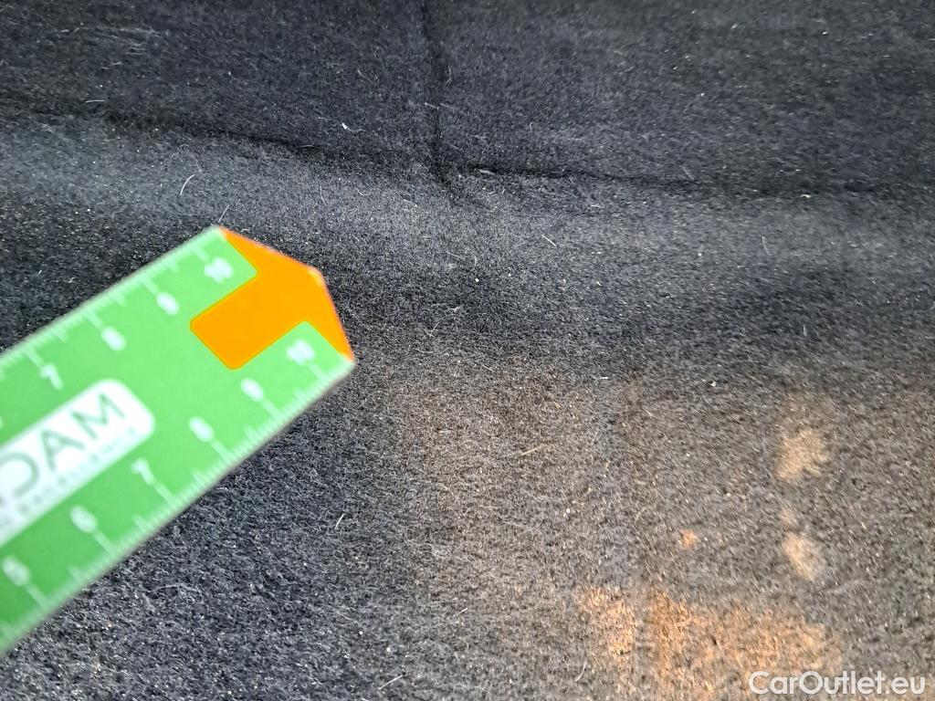  Audi  Q2 AUDI  / 2016 / 5P / todoterreno Design 30 TFSI 85kW (116CV) #8