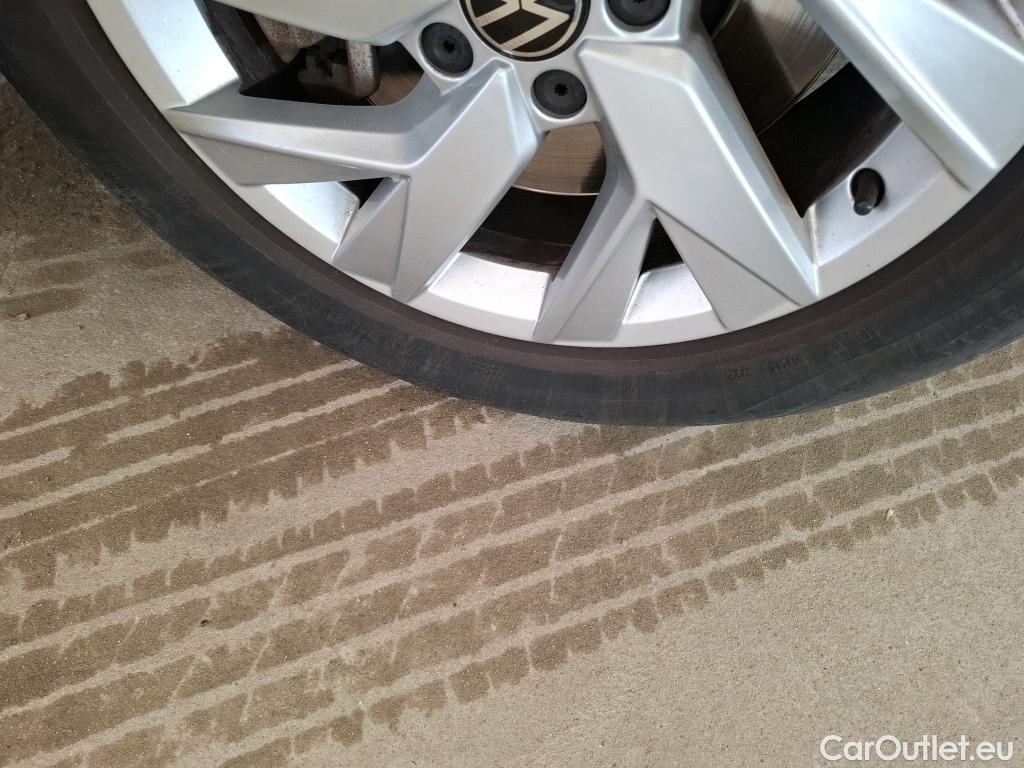  Volkswagen  Tiguan VOLKSWAGEN  / 2020 / 5P / SUV 1.4 eHybrid 245 DSG6 Elegance Exclusive #9