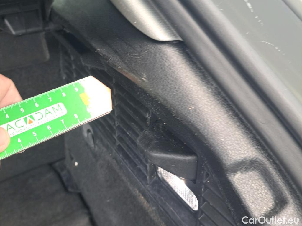  Audi  Q2 AUDI  / 2016 / 5P / todoterreno Design 30 TFSI 85kW (116CV) #33