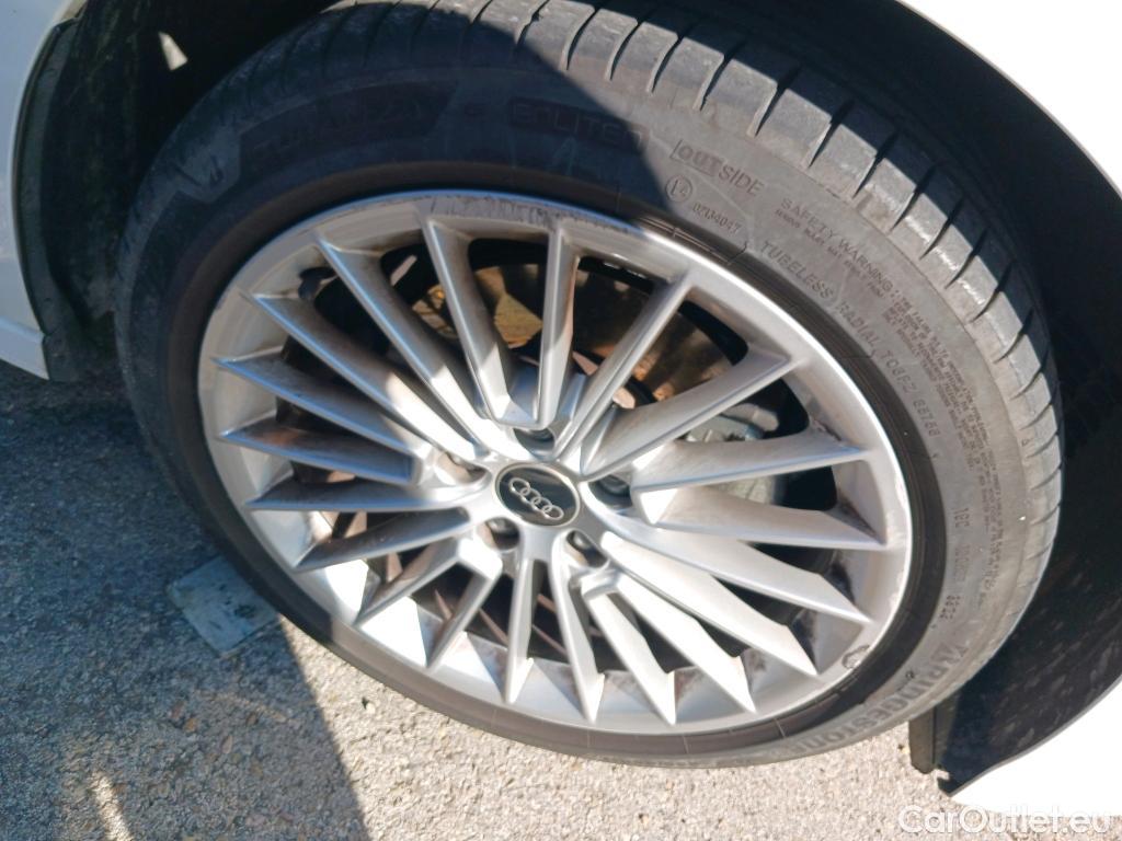  Audi  A3 AUDI  / 2020 / 4P / sedán Sedan Advanced 30 TFSI 81kW S tronic #16