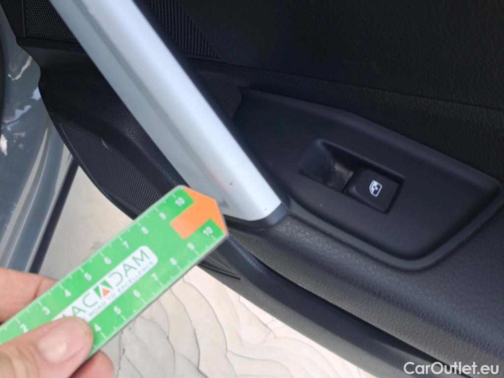  Audi  Q2 AUDI  / 2016 / 5P / todoterreno Design 30 TFSI 85kW (116CV) #70