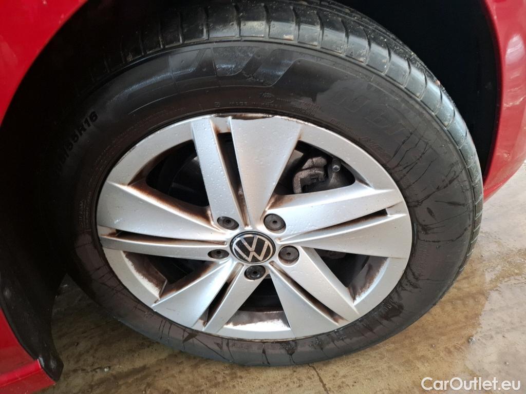  Volkswagen  Golf  VOLKSWAGEN / 2020 / 5P / Berline 1.5 TSI ACT OPF 130 BVM6 Life Busi #1