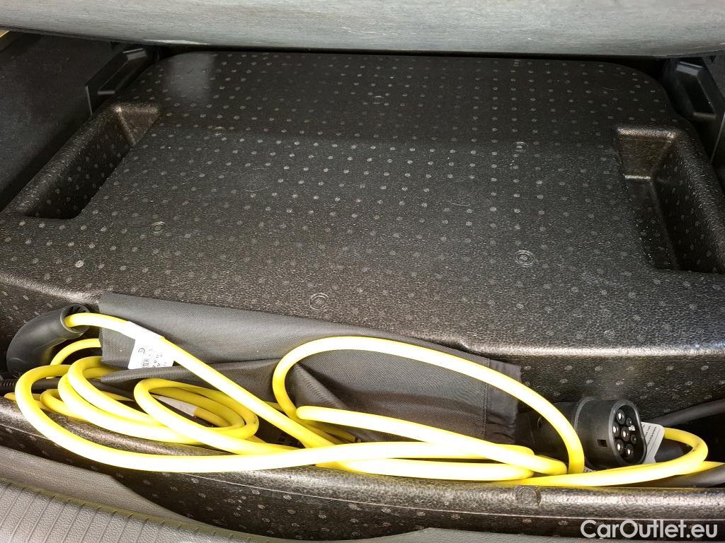  Volkswagen  Tiguan VOLKSWAGEN  / 2020 / 5P / SUV 1.4 eHybrid 245 DSG6 Elegance Exclusive #4