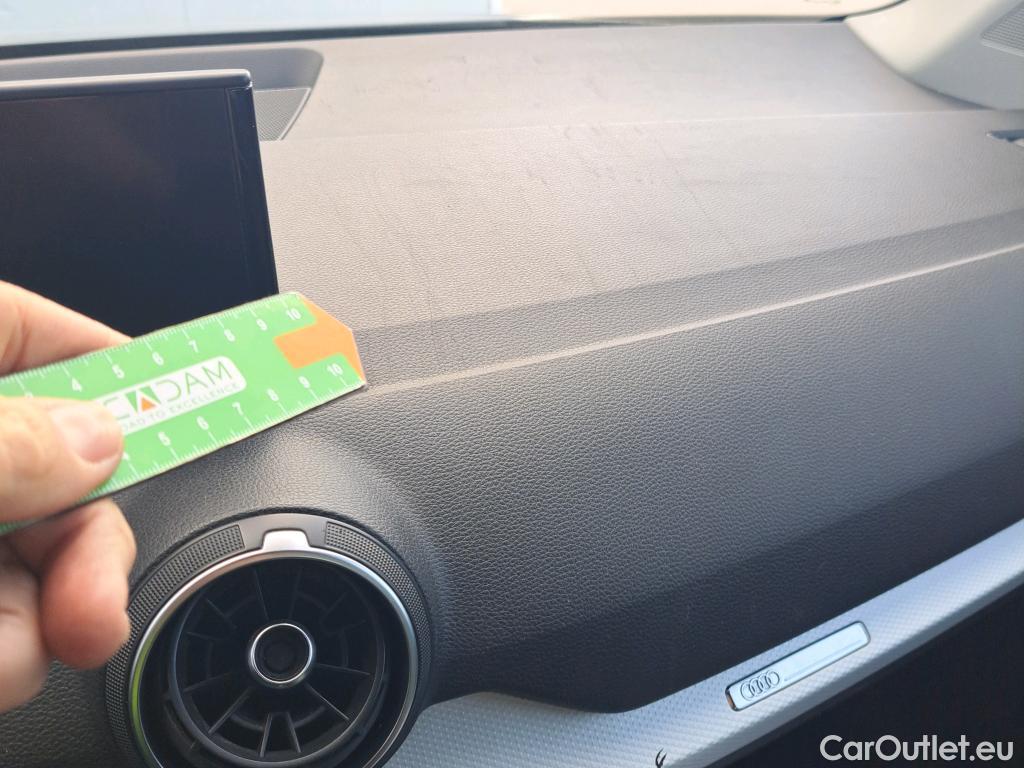  Audi  Q2 AUDI  / 2016 / 5P / todoterreno Design 30 TFSI 85kW (116CV) #65