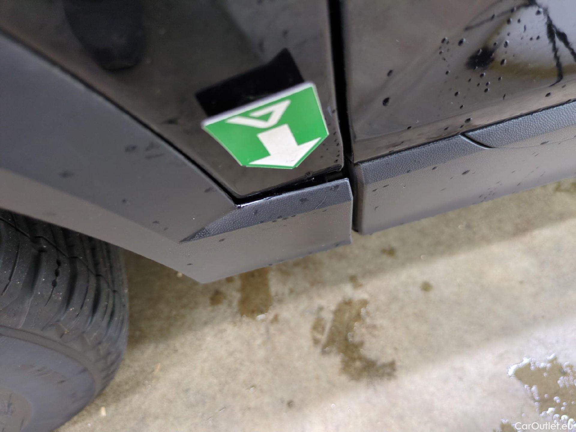  Volkswagen  T-ROC  Life 1.0 TSI 110CV BVM6 E6d #11