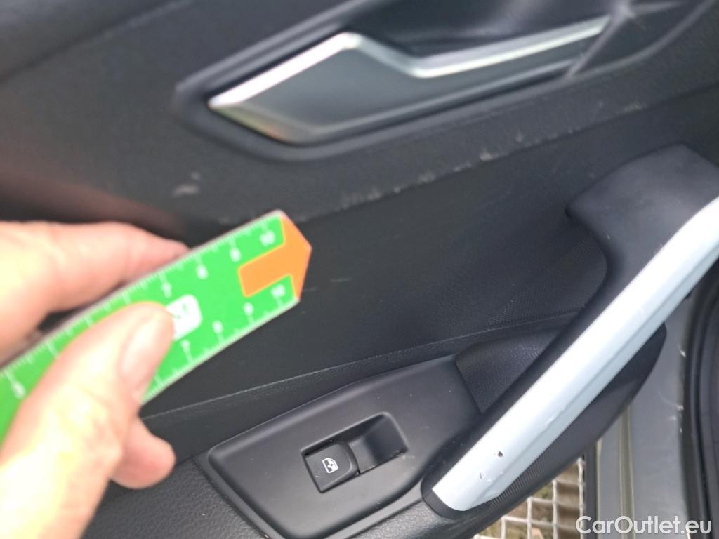  Audi  Q2 AUDI  / 2016 / 5P / todoterreno Design 30 TFSI 85kW (116CV) #29