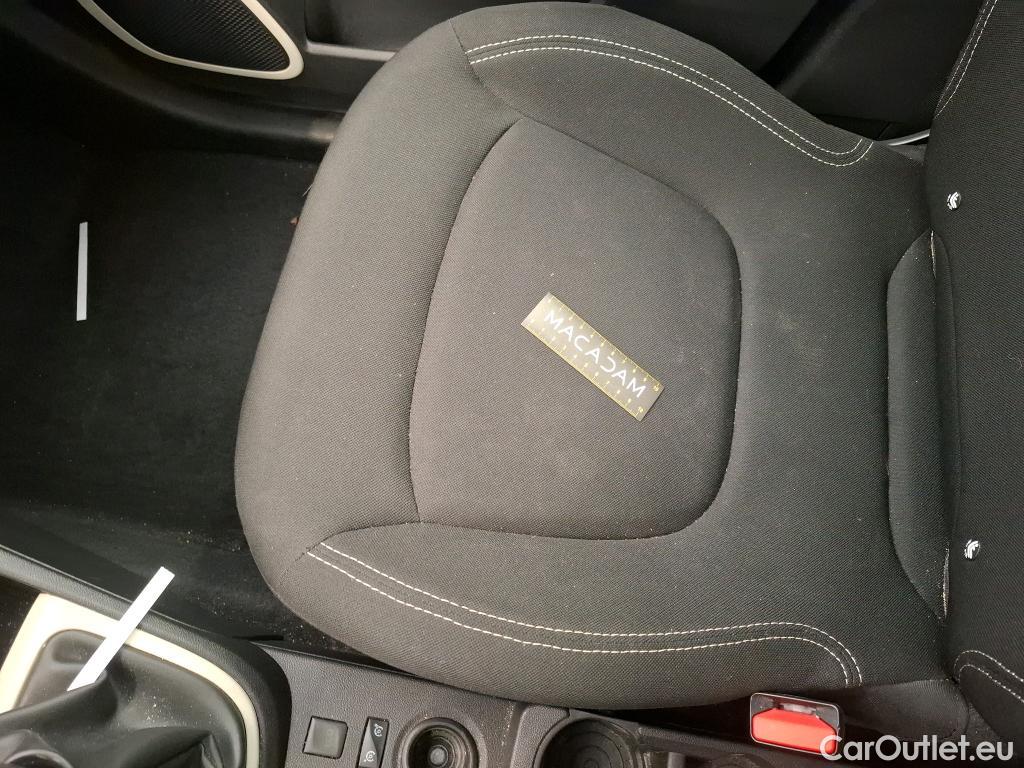  Renault  Captur  Business 1.5 dCi 90CV BVM5 E6 #19