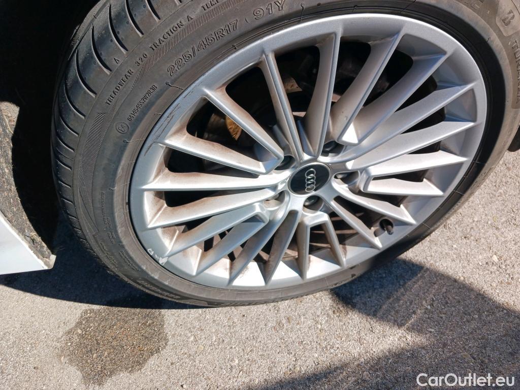  Audi  A3 AUDI  / 2020 / 4P / sedán Sedan Advanced 30 TFSI 81kW S tronic #20