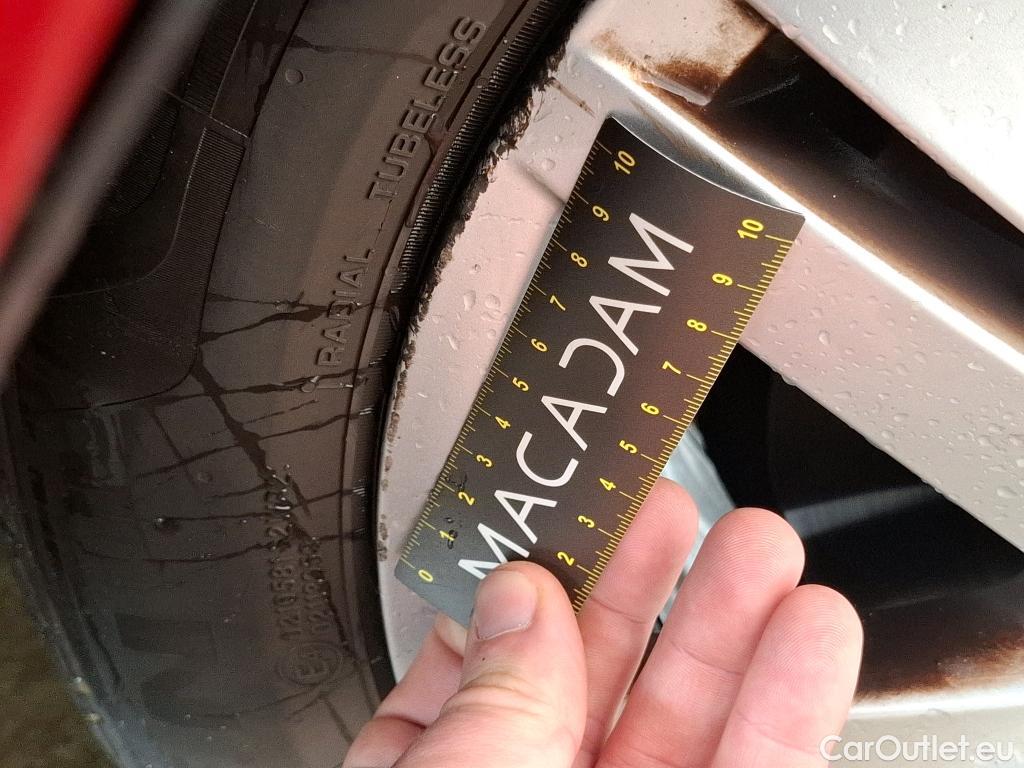  Volkswagen  Golf  VOLKSWAGEN / 2020 / 5P / Berline 1.5 TSI ACT OPF 130 BVM6 Life Busi #6