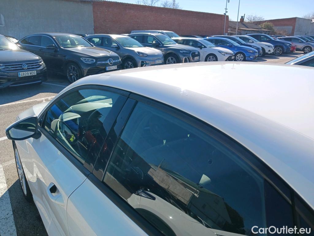  Audi  A3 AUDI  / 2020 / 4P / sedán Sedan Advanced 30 TFSI 81kW S tronic #5