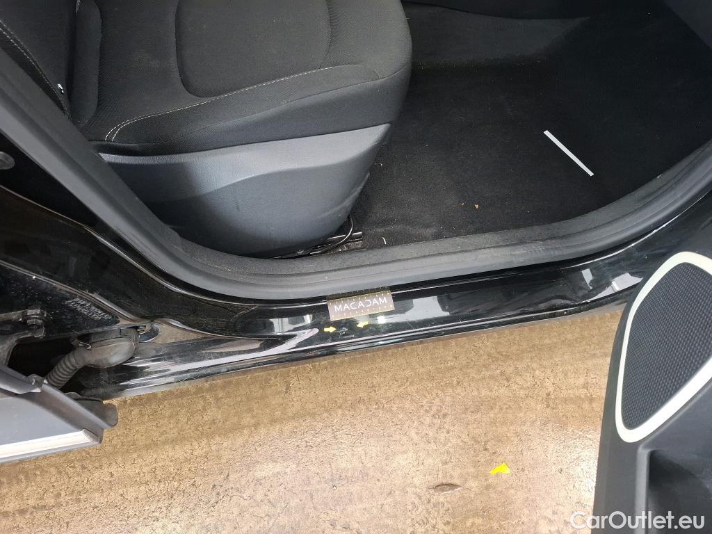  Renault  Captur  Business 1.5 dCi 90CV BVM5 E6 #12