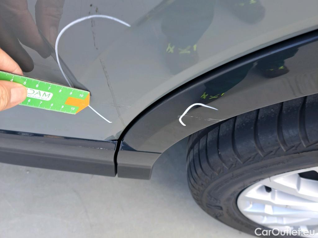  Audi  Q2 AUDI  / 2016 / 5P / todoterreno Design 30 TFSI 85kW (116CV) #20